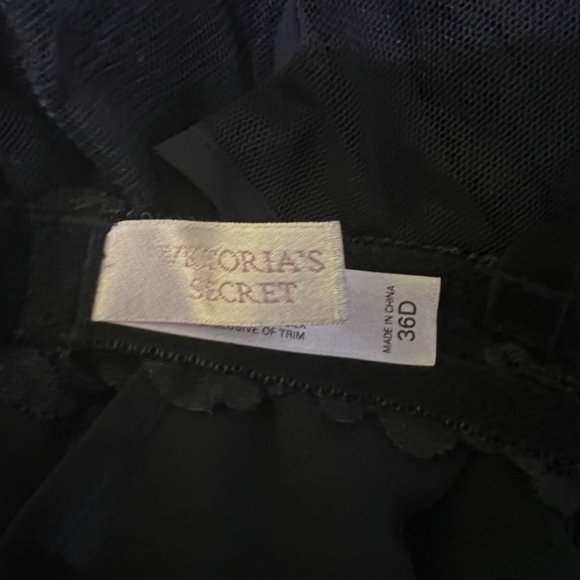 Vintage Victoria’s secret’s silk black sheer slip top Y2K - Picture 3 of 3